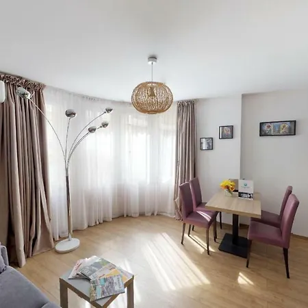 Cosy Au Coeur De Avec Parking Gratuit Apartment